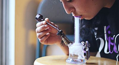 Doing Dabs And How To Dab From A Dab Rig