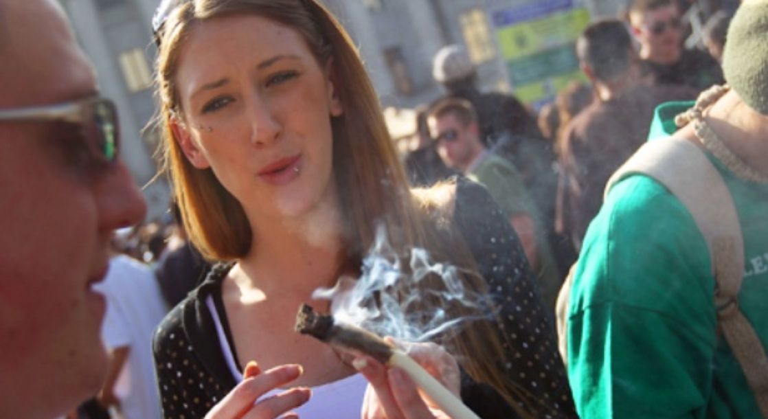 Scientists Say The Legal Age To Start Smoking Weed Should Be 19 Not 21